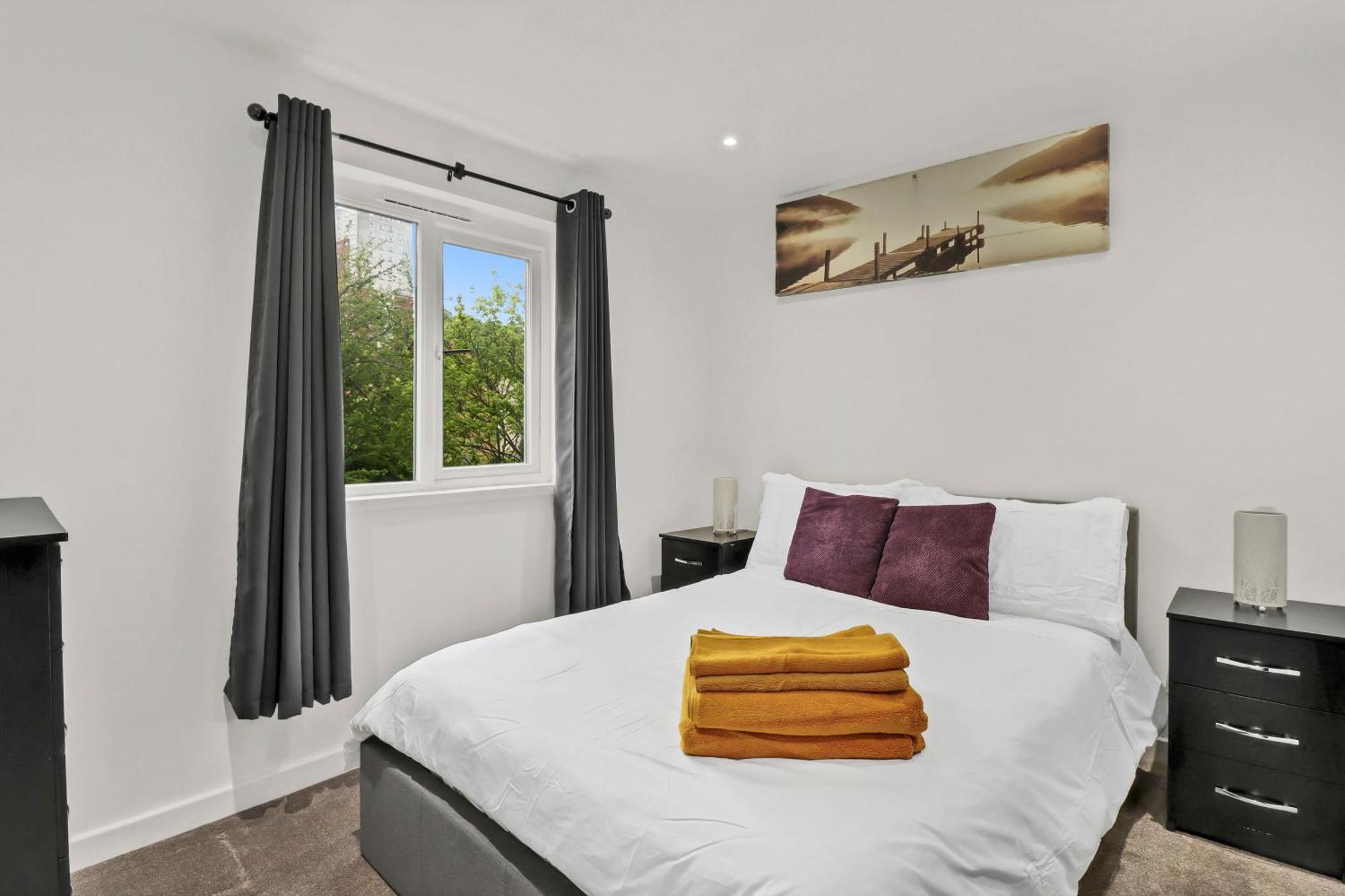 New King Size Bed With Free Parking London